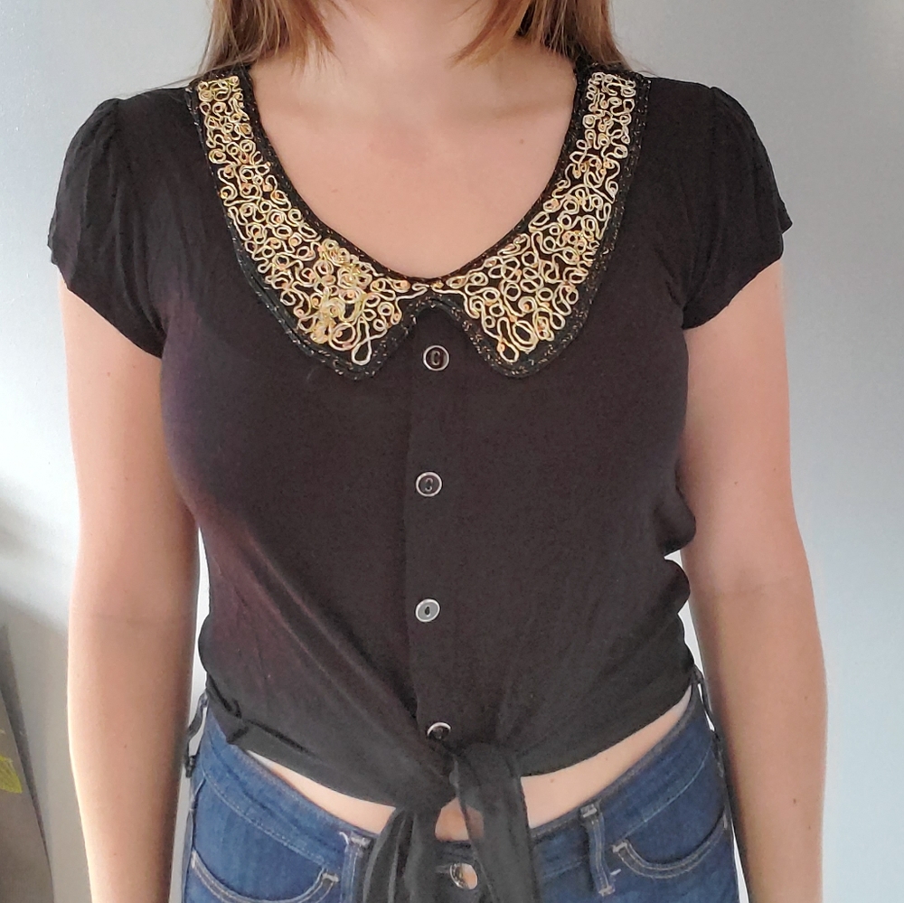 Black Short sleeve with embellished collar